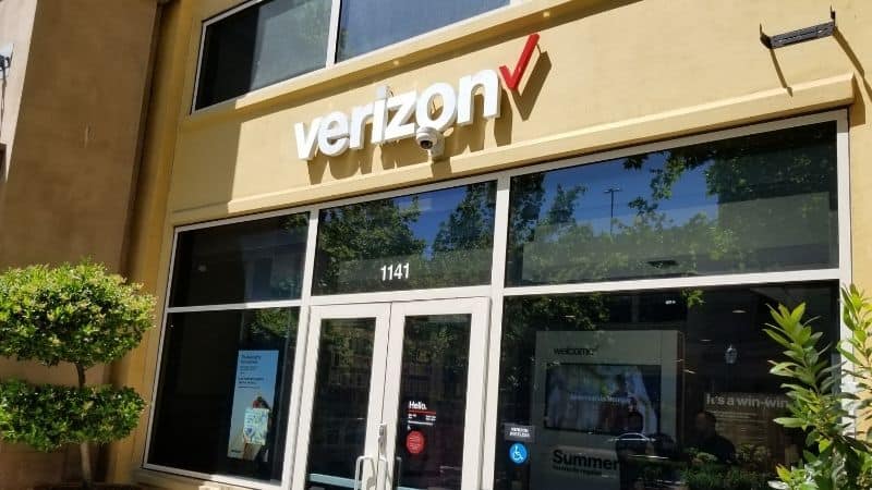 What Form Does Verizon Need for the Military Discount?